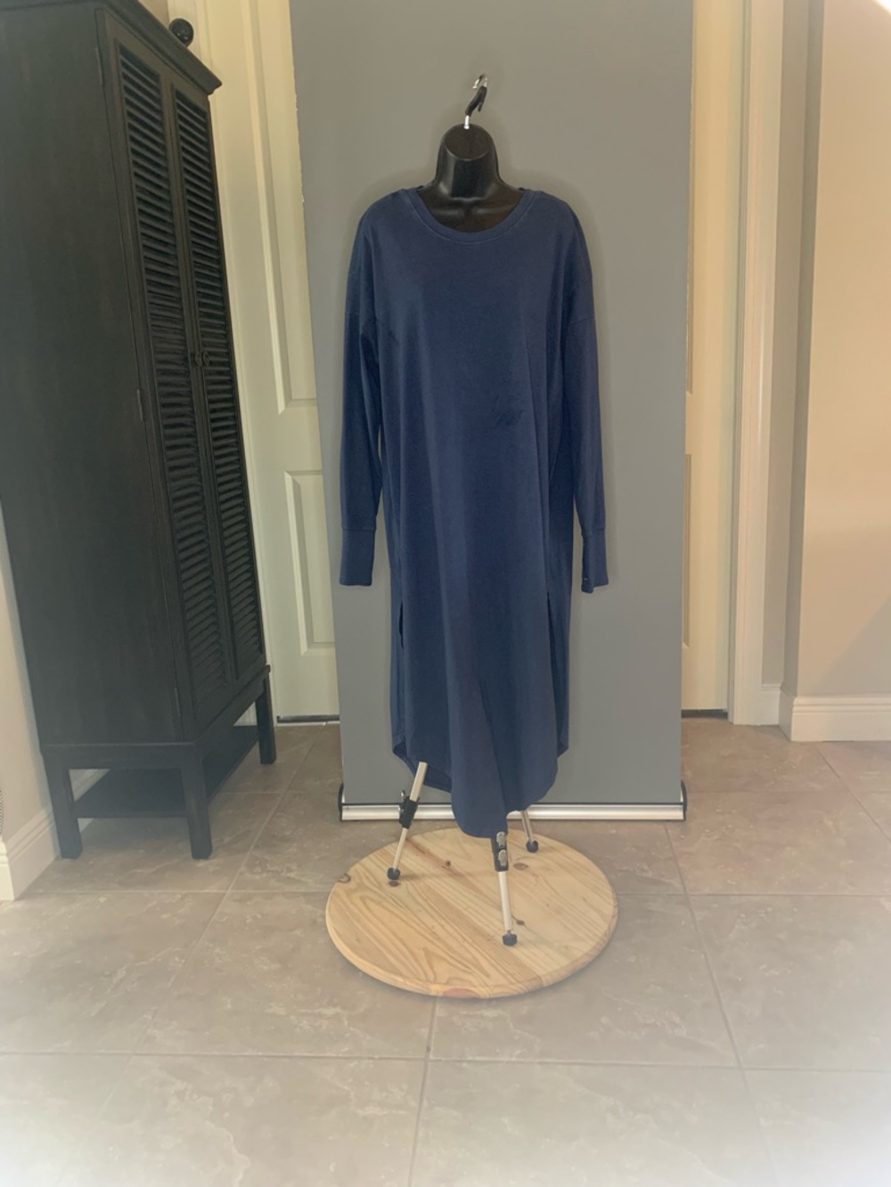 Navy Long-Sleeve Fleece Midi Dress With V Back
